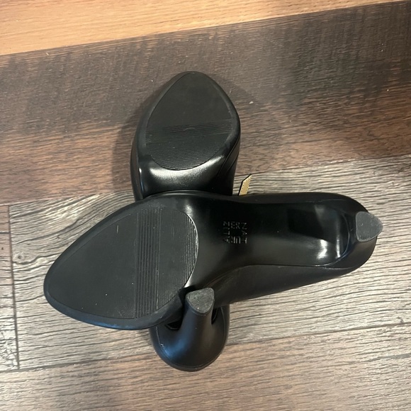 NWOT Naturalizer Women Talissa Mary Jane Pumps; Size 9W - Picture 3 of 7